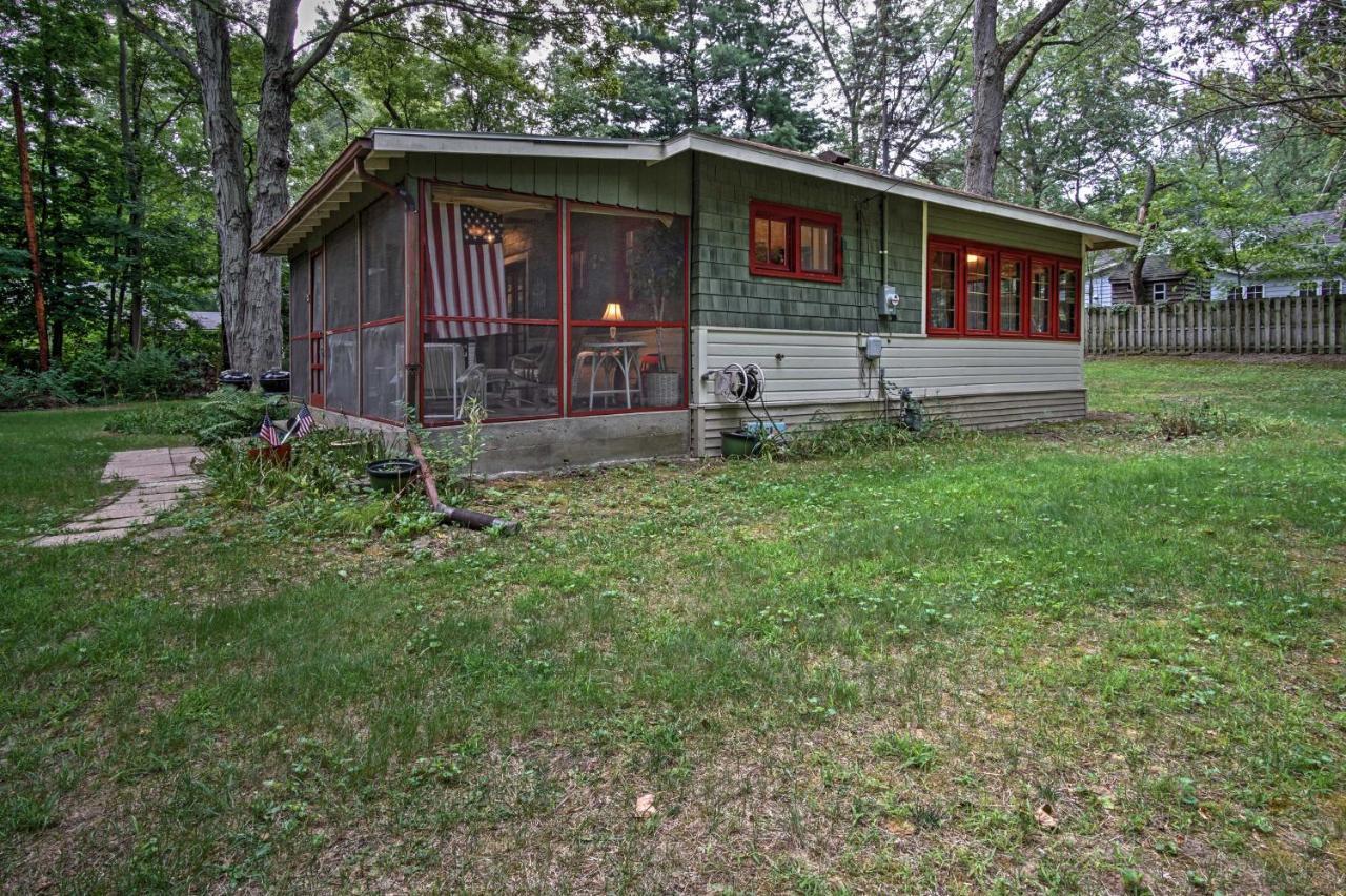 Harbert Cottage And Studio Half Mile To Beach! Екстер'єр фото